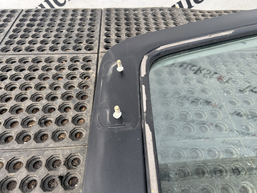 Дверь правая в сборе 2023г