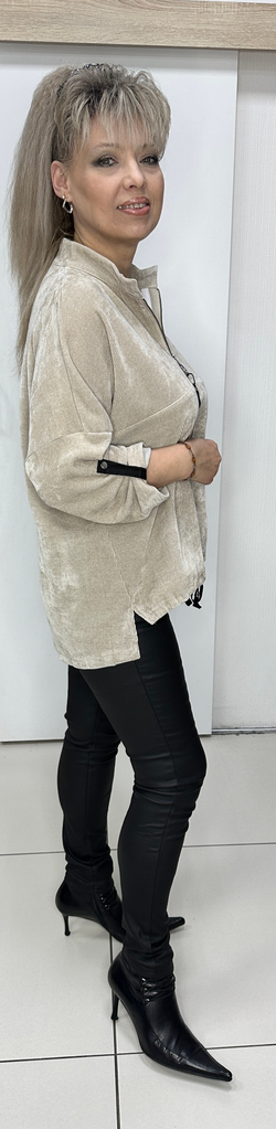 Толстовка-свитшот из микро-вельвета в бежевом цвете