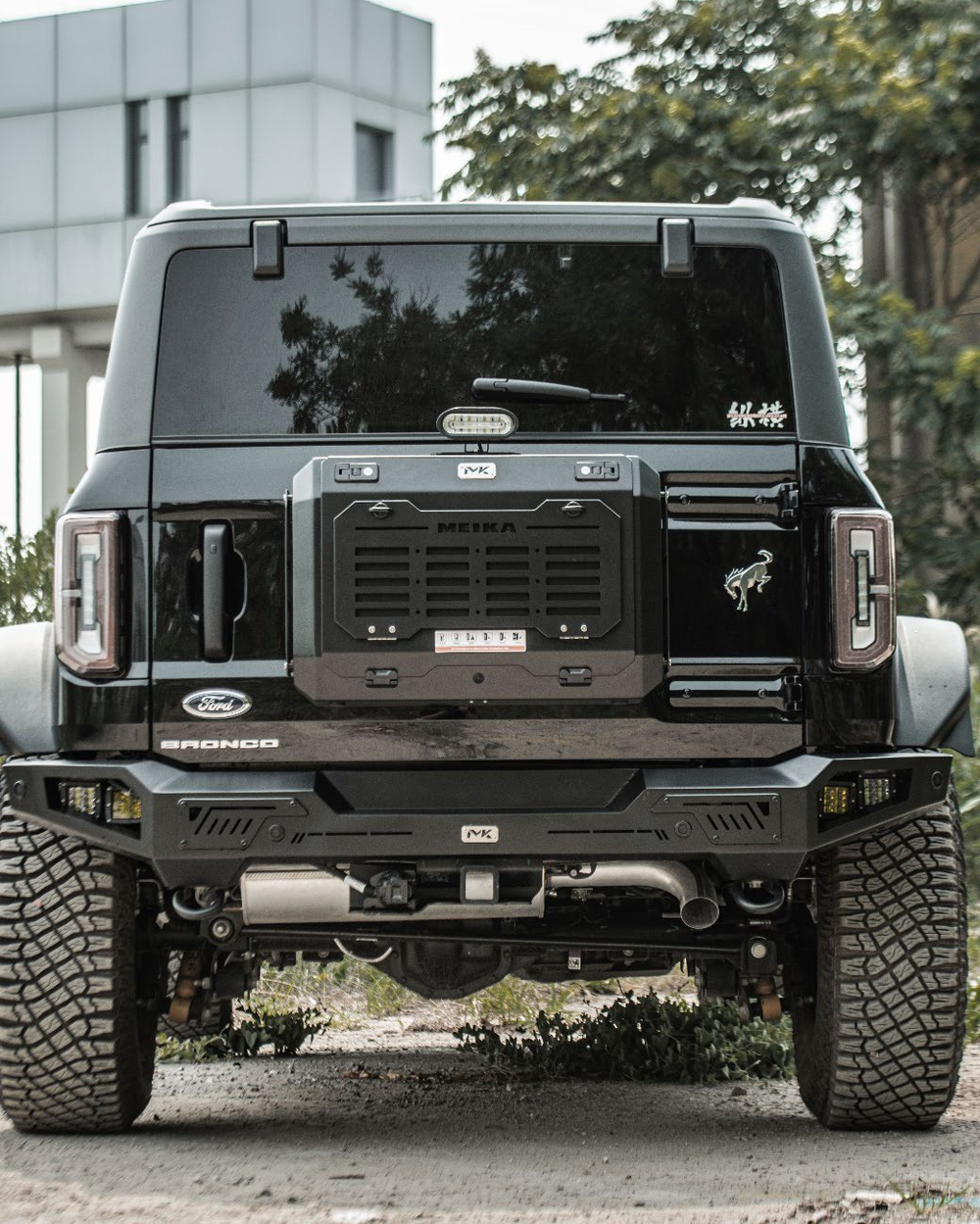 Задний бампер для Ford Bronco