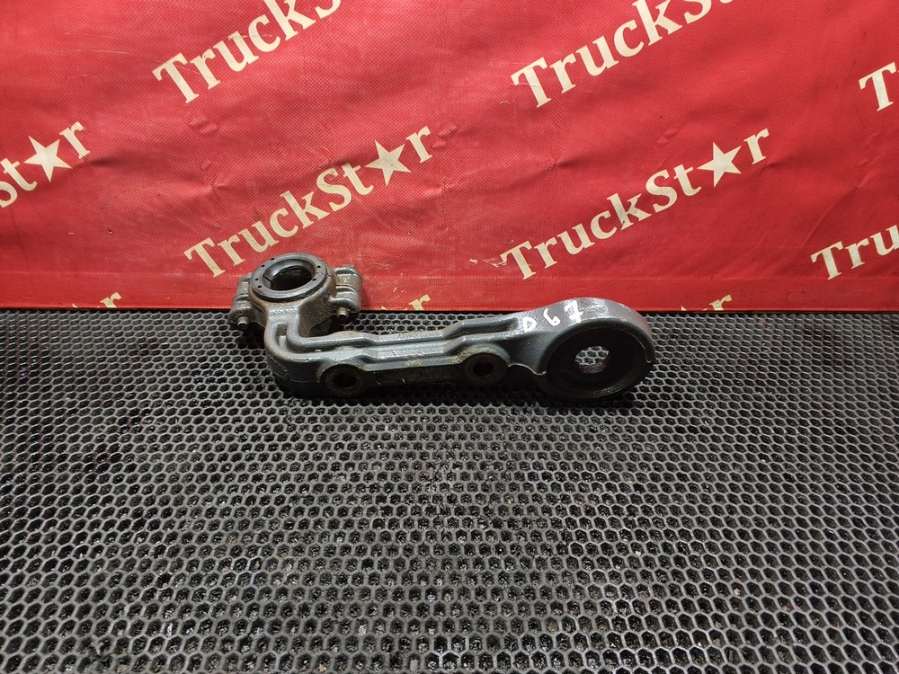 Кронштейн переднего стабилизатора 2020г.