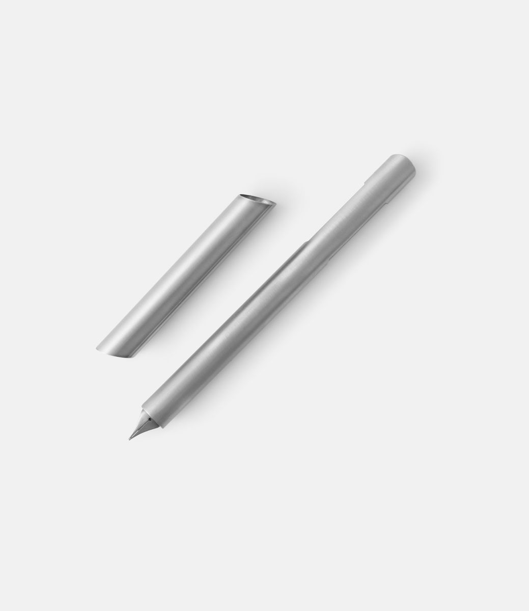 Lucio Rossi Ink Machine — перьевая ручка из нержавеющей стали