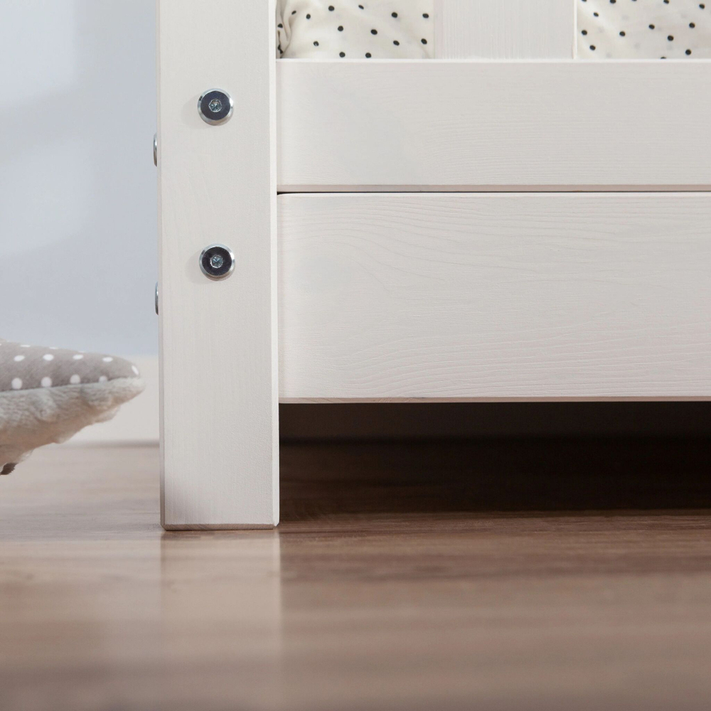 Одноярусная кровать Домик 90x200 см из массива сосны белая