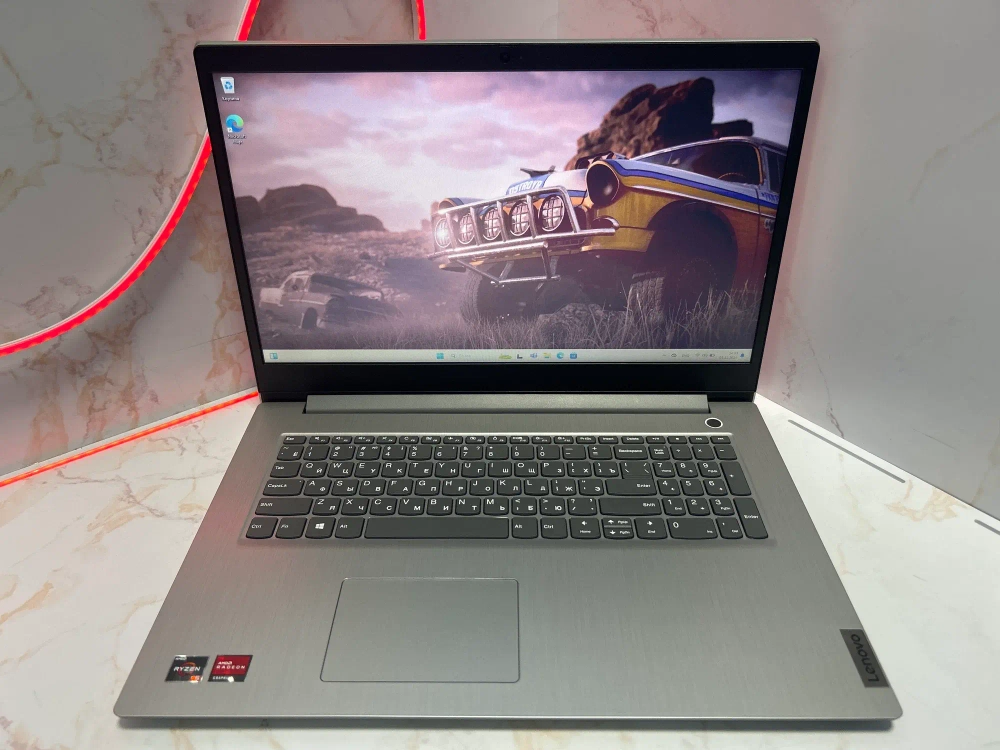 Ноутбук Lenovo IdeaPad 3 17ADA05 (81W2009ERU) 17.3"/AMD Ryzen 5 3500U/RAM 8 GB/SSD 256 GB/Radeon Vega 8/1600x900/TN/Windows 11/серый. Состояние: C1