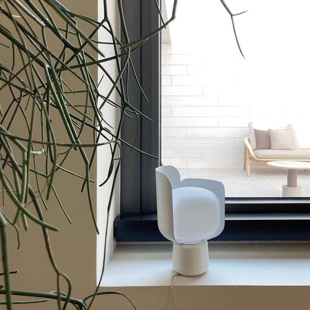Table design lamp Blow by FontanaArte