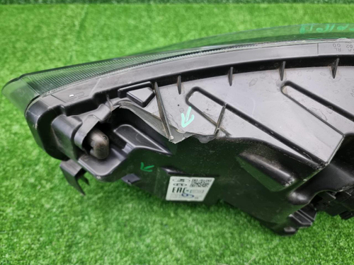 Фара правая Lada Vesta (2022-н.в.) LED