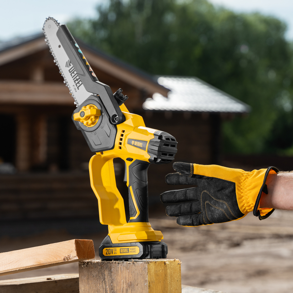 Цепная мини-пила аккумуляторная бесщет., СCS-200BL, шина 200 мм, Li-Ion, 20 В, // Denzel