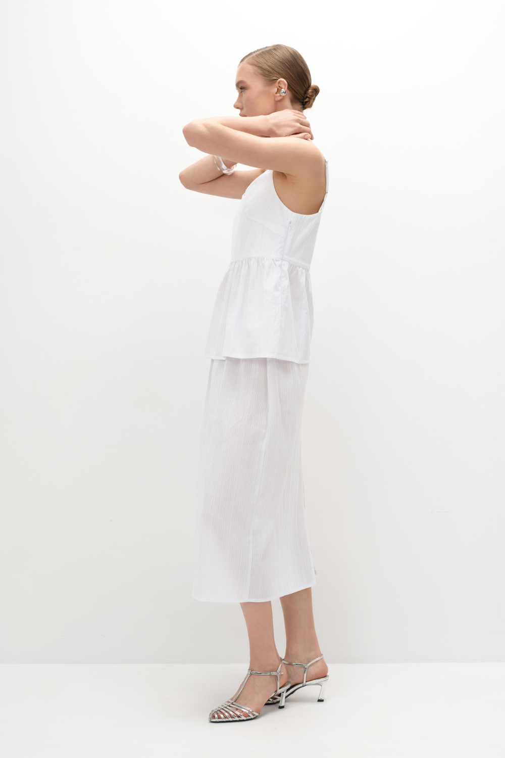 Топ с баской из фактурного хлопка