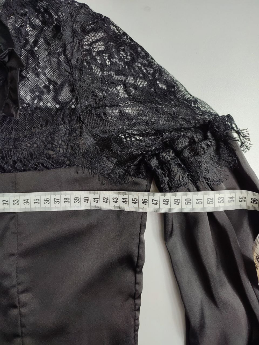 Блузка соблазнительная с кружевом 44 размер