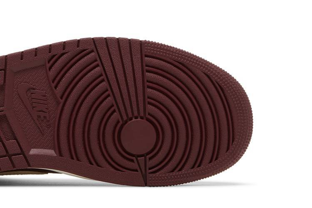 Кроссовки Jordan Air Jordan 1 Mid Se "Beach Cherrywood" (Женская размерная сетка)
