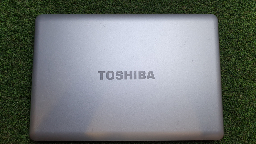 Ноутбук Toshiba i3/4Gb