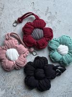 Брелок-цветок пудрово-розовый