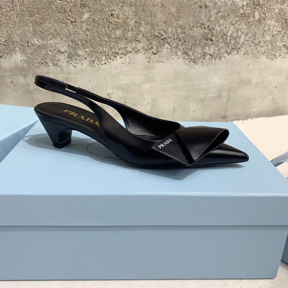 Prada Pumps