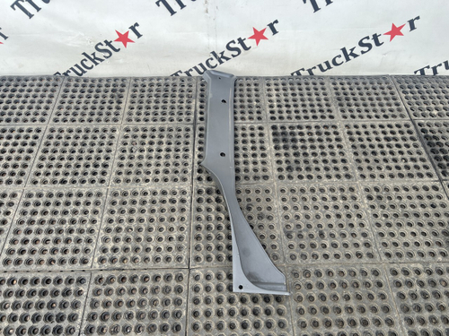 Накладка порога левая 2023г