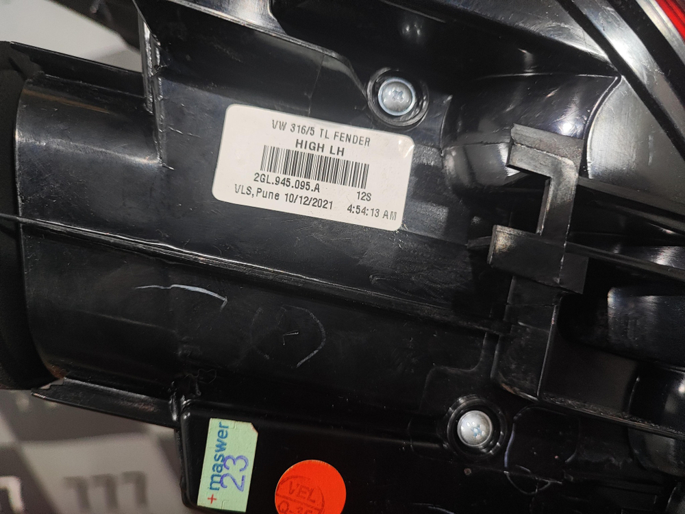 Фонарь задний левый Volkswagen Taos 20-нв Б/У Оригинал 2GL945095A