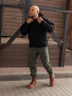 Black insulated windbreaker-anorak