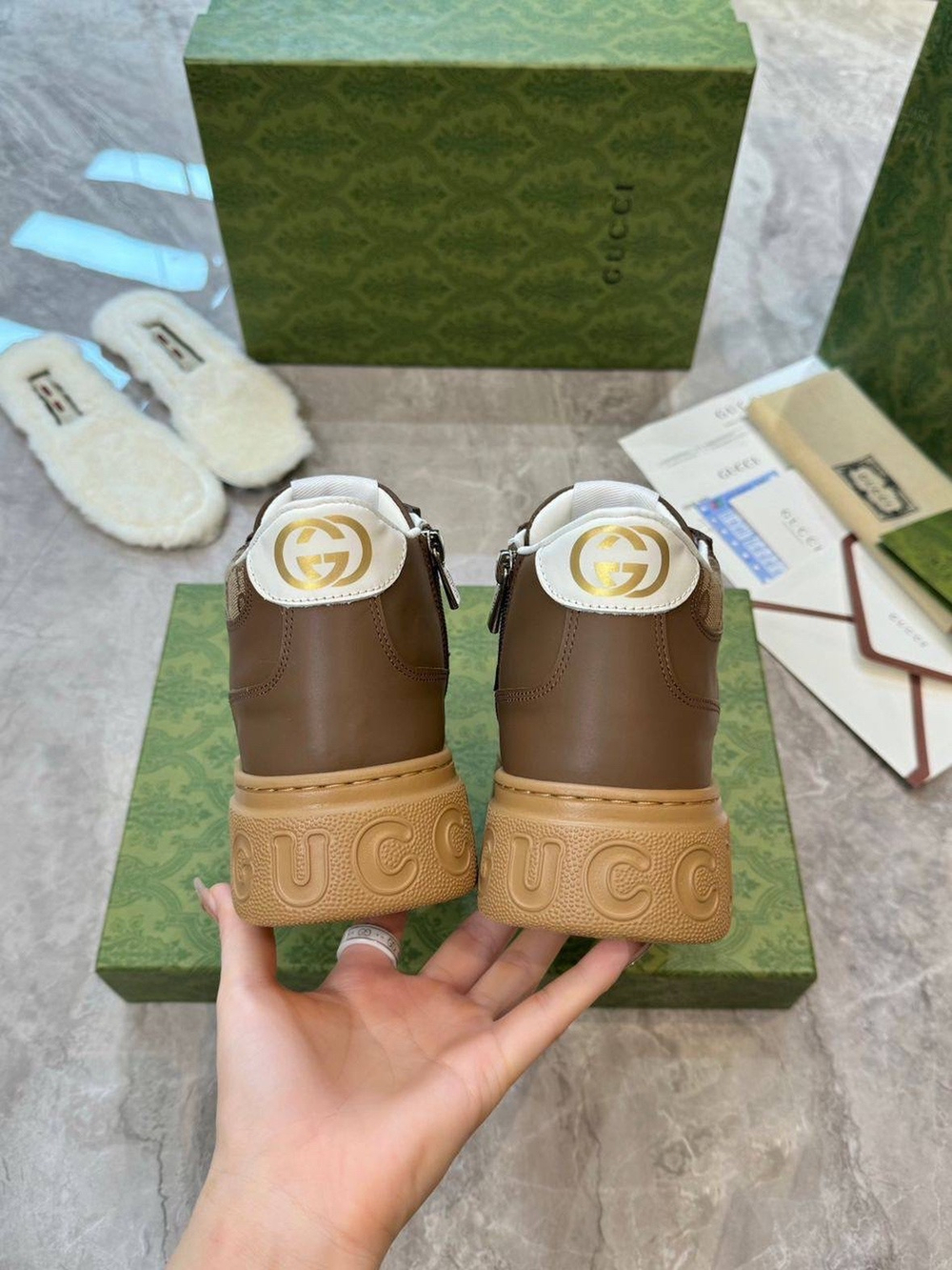 Кроссовки Gucci