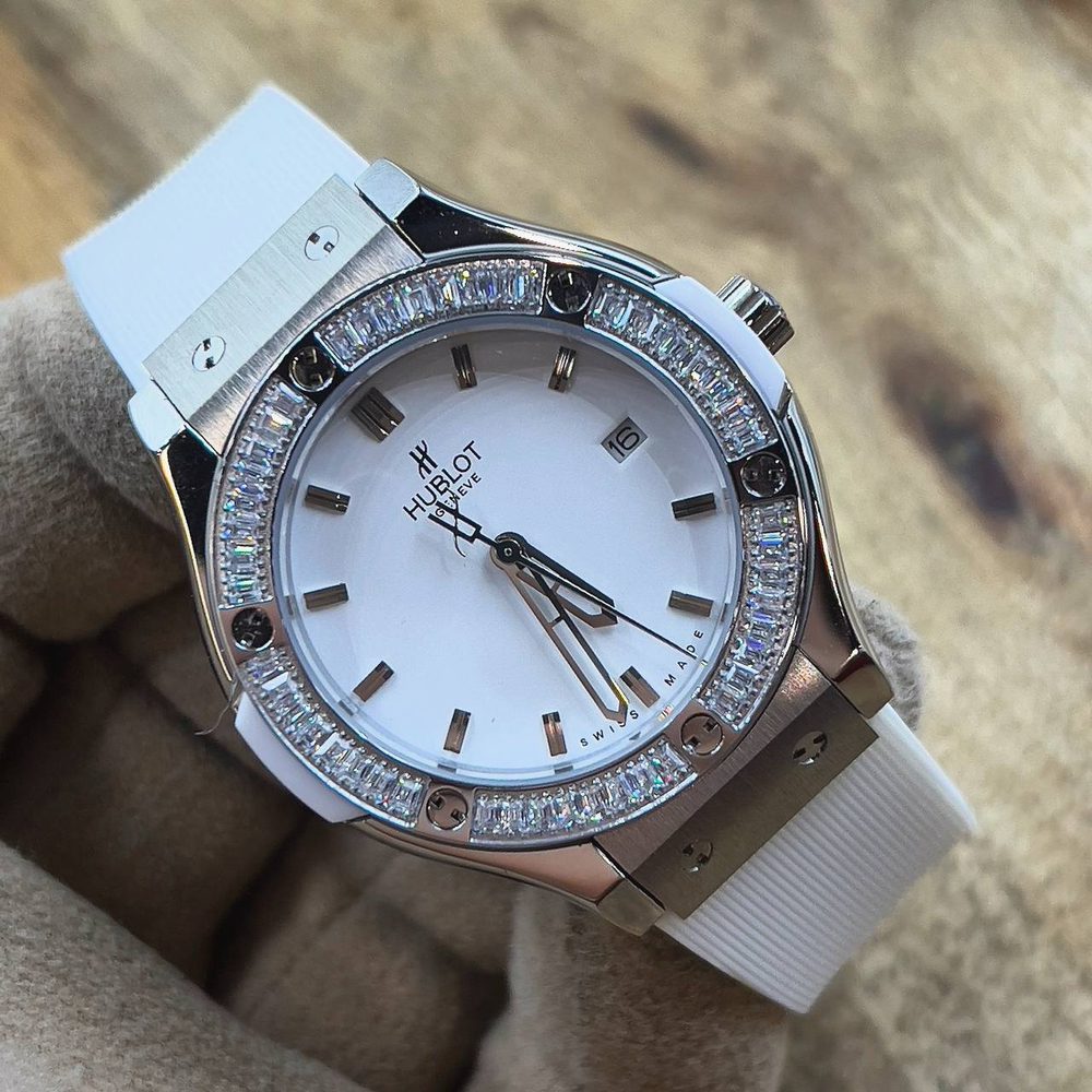 Часы Hublot