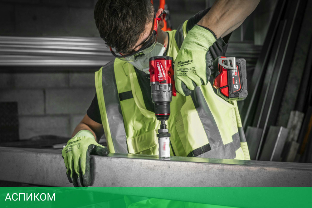 Дрель-шуруповёрт Milwaukee M18 FPD3-402C (4933492473)