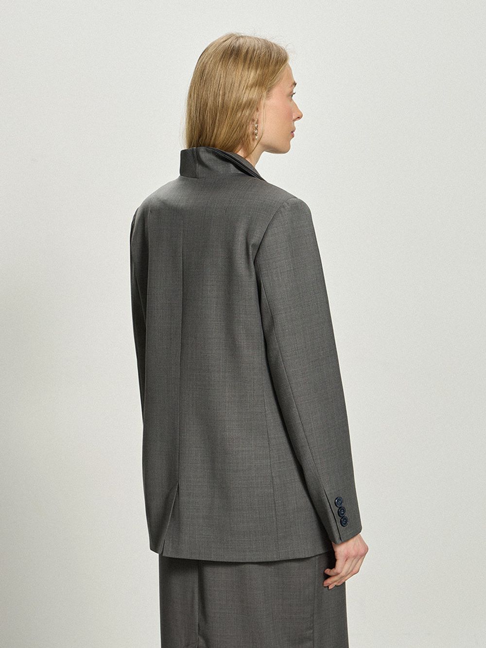 Жакет с двойным лацканом серая шерсть мериноса
