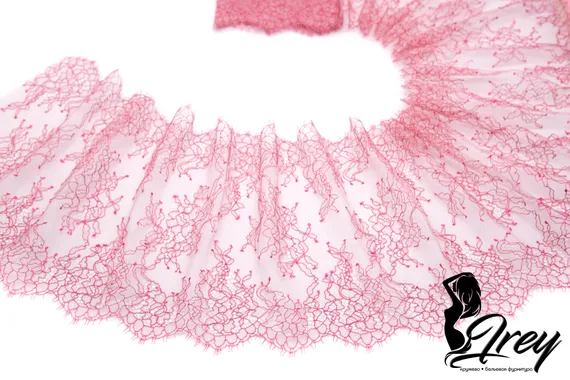01-11 Кружево шантильи 23 см, серебристый пион/розовый