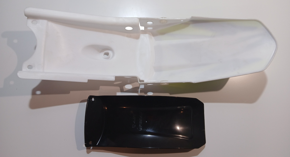 Крыло заднее Питбайк Аpex 125E (2024г.)