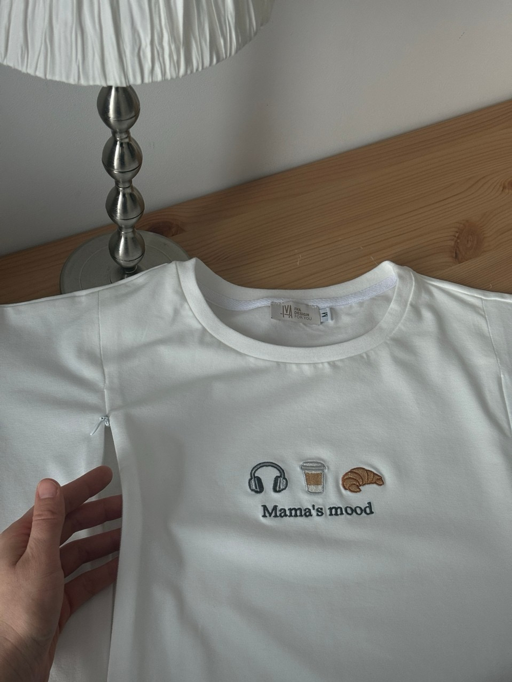 Футболка оверсайз с вышивкой для беременных и кормящих мам, Айвори