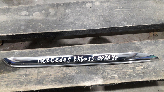 Молдинг решетки радиатора правый верхний Mercedes E-Class (W213) 16-20 Б/У Оригинал A2138880273