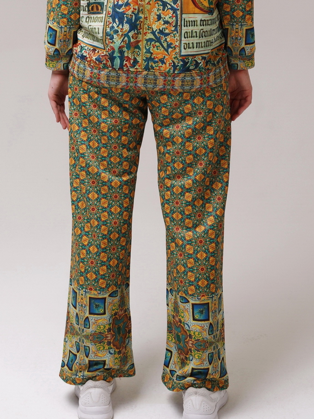 Широкие брюки "Испанский часослов"