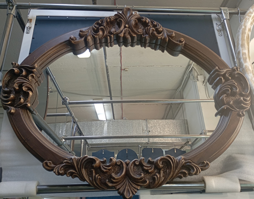 Зеркало в резной раме из массива липы