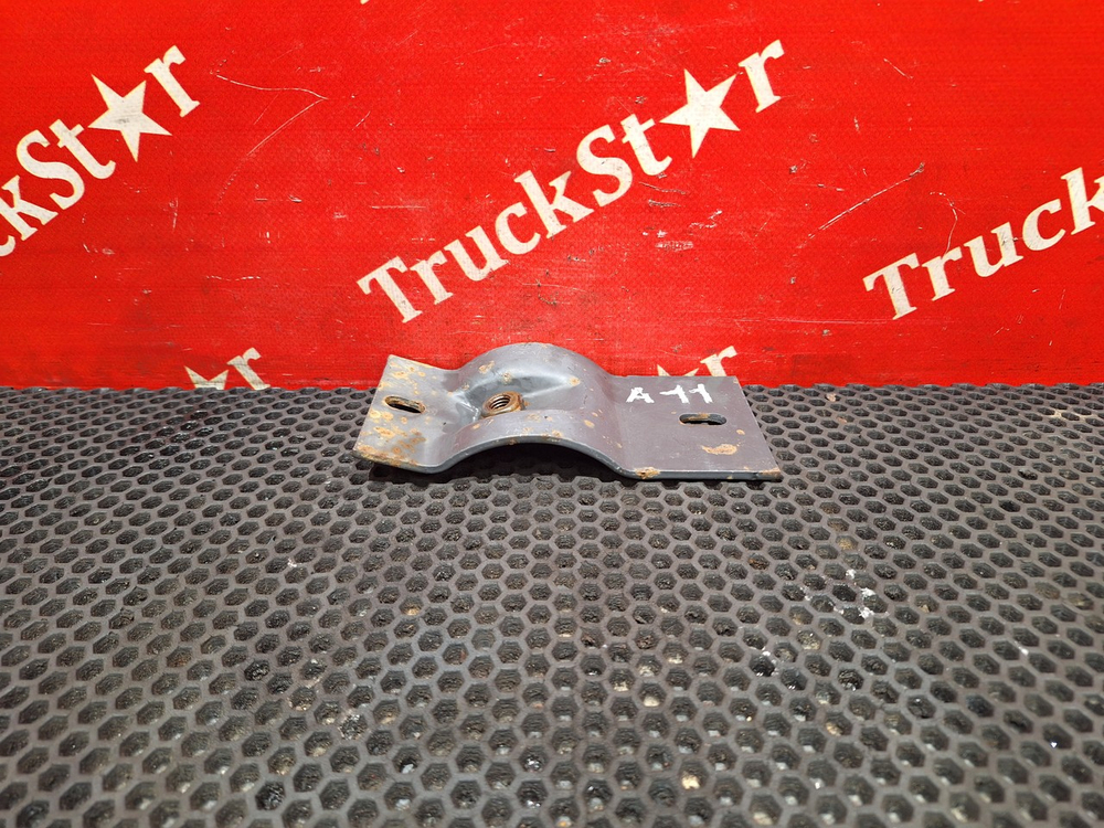 Кронштейн крыла заднего 2018г.