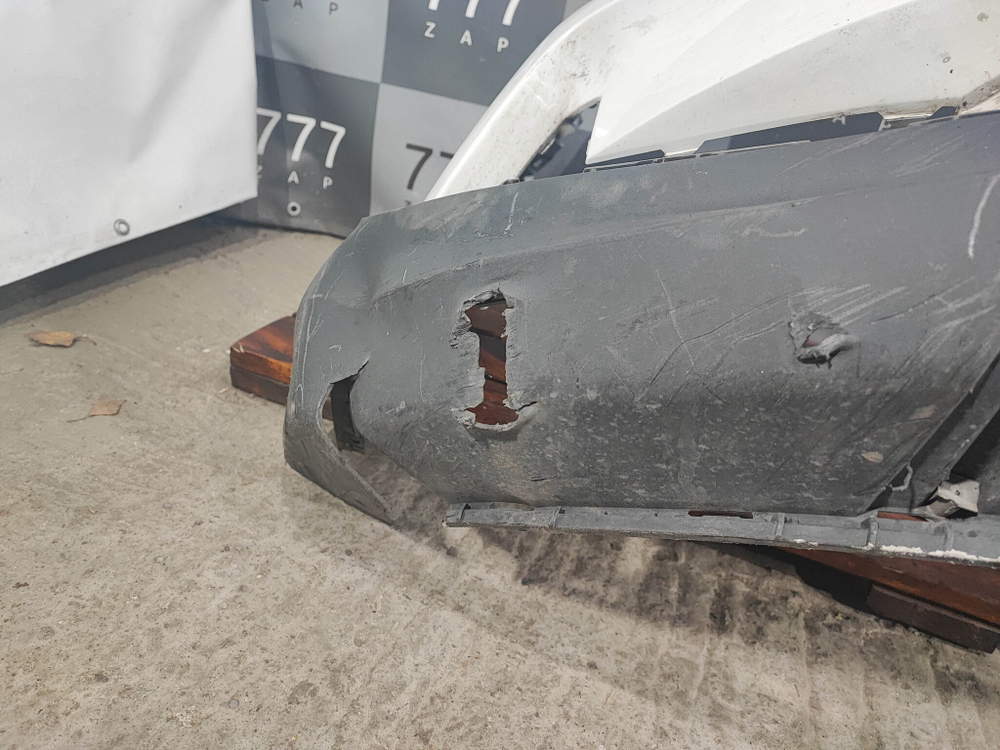 Бампер передний + юбка Kia Carnival 4 20-нв Б/У Оригинал 86511R0000