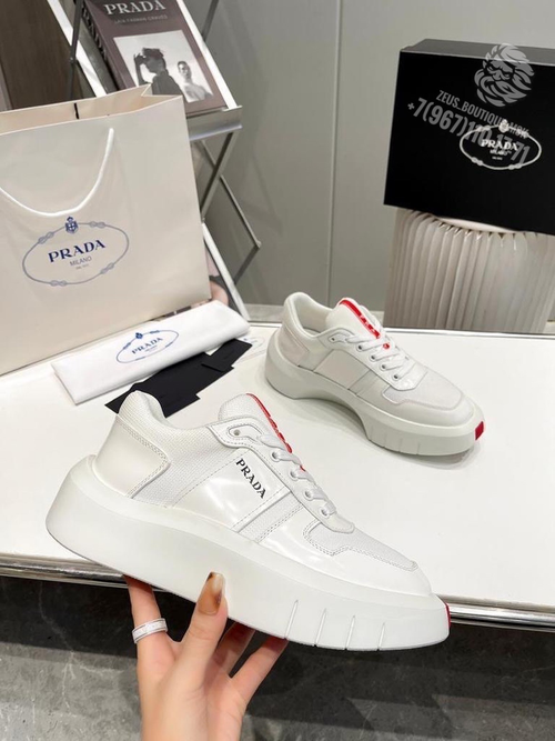 Кроссовки Prada