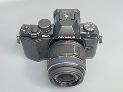 Olympus OM-D E-M10 kit 14-42mm