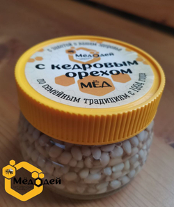 Мёд акациевый с кедровым орехом