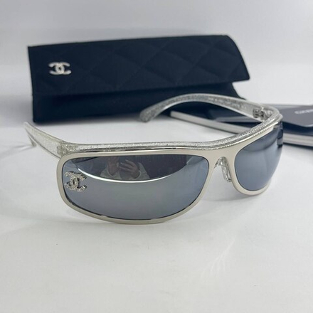 Солнцезащитные очки CHANEL