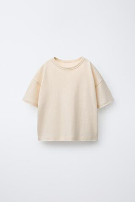 ZARA ФУТБОЛКА ИЗ ХЛОПКА И ЛЬНА С ЭФФЕКТОМ ПОТЕРТОСТИ, СВЕТЛО-БЕЖЕВЫЙ