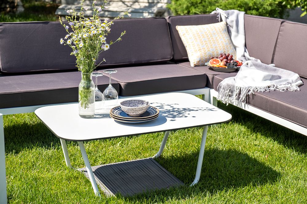 "Глория" журнальный стол 90х50см из HPL, цвет молочный