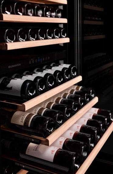 Винный холодильник Dunavox DX-170.490STSK