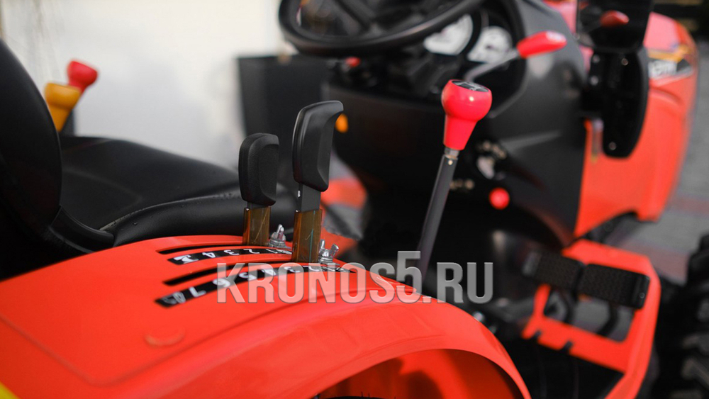 Трактор Kubota | Кубота A211N-OP 9+3 (Kubota India) STD agri 7.00-12 / 8.3-20 (с ПСМ)