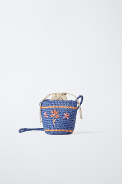 ZARA СУМКА ИЗ РАФИИ С ПЛЕЧЕВЫМ РЕМНЕМ И ВЫШИВКОЙ, СИНИЙ