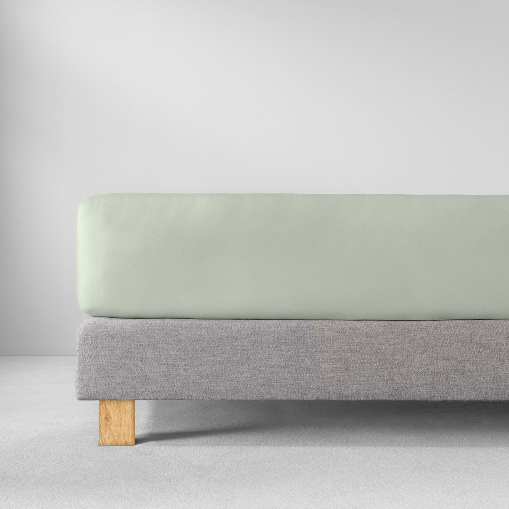 Простыня на резинке 100x200 Estella 565 verde светло-зеленая