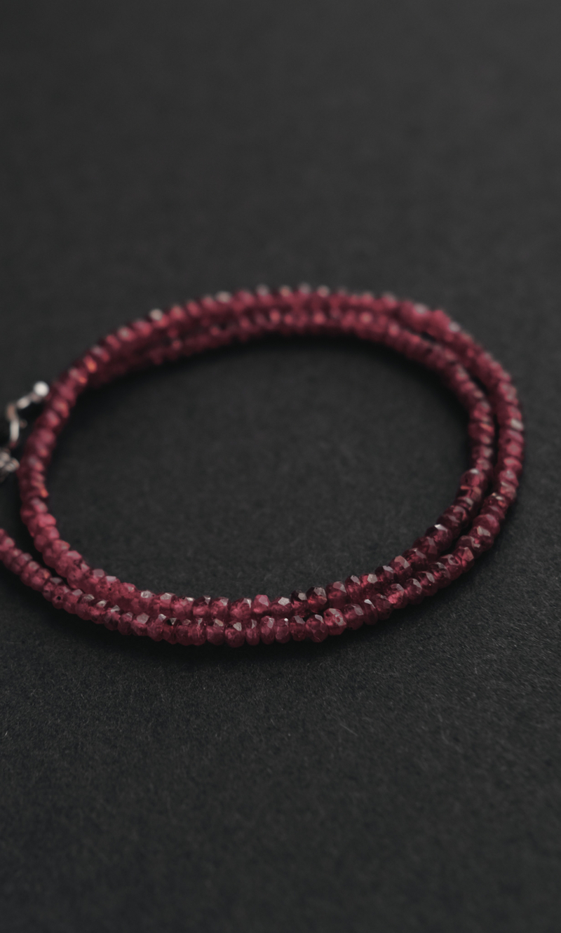 Чокер "Memo about Soulmate" из граната с удлинителем 33-38 см