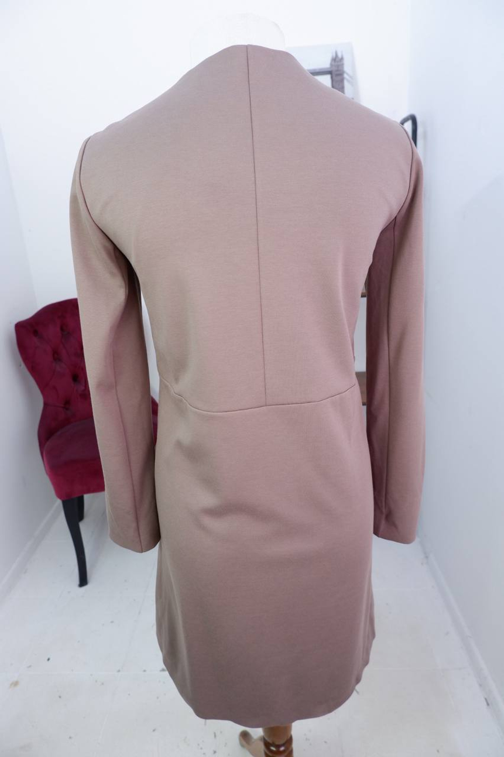 Плащ Elen прямого кроя, маркировка S, визуально 44 размер