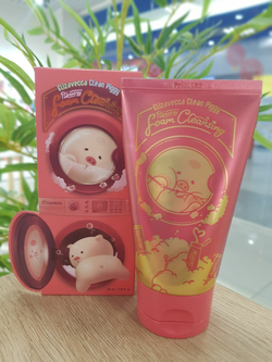 Ягодная пенка для умывания Elizavecca Clean Piggy Pinkenergy Foam Cleansing 120 мл.