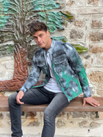 Кожаная куртка с рисунком