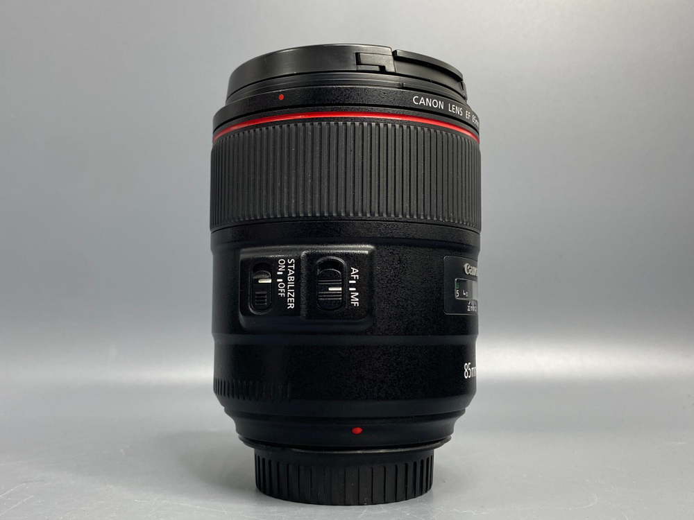 Canon EF 85mm f/1.4L IS USM