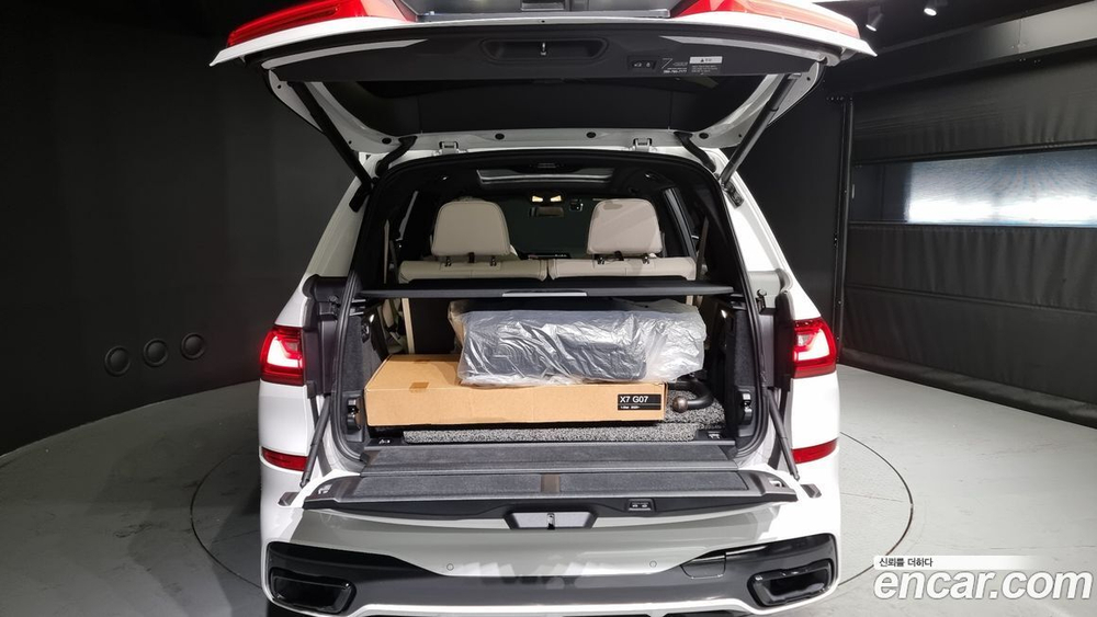 BMW X7 (G07) xDrive 40i M Sports 6-и местный (02.2021)