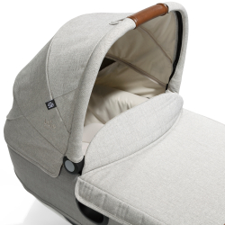 Детское автокресло Joie Calmi