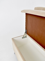 Стильный компактный диван Фабрики ОНИКС из практичного и износостойкого материала с оригинальным дизайном, вместительным ящиком для хранения, мягким наполнителем для дома, дачи и офиса