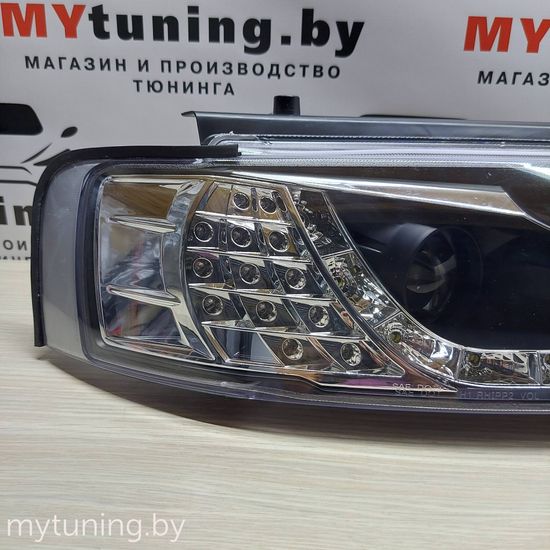 Передние фары VW Passat B5 daylight black